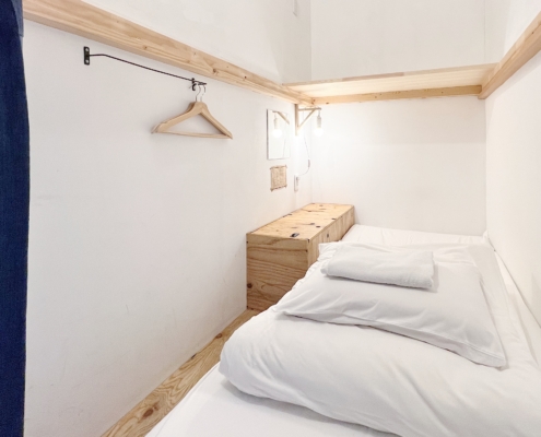 cabin dorm bed
